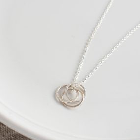 Three Interlocking Silver Rings Pendant