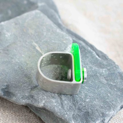 Green Acrylic and Pewter Ring - Image 2