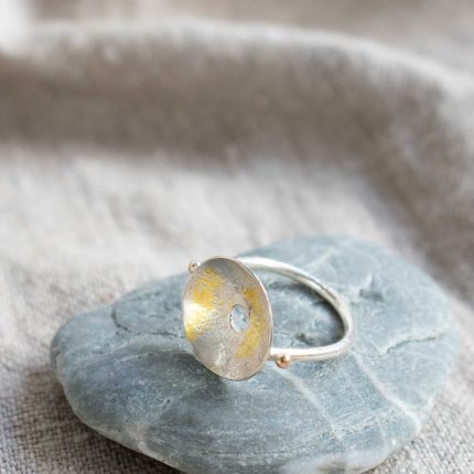 Men an Tol Silver & Gold Leaf Ring - Image 2