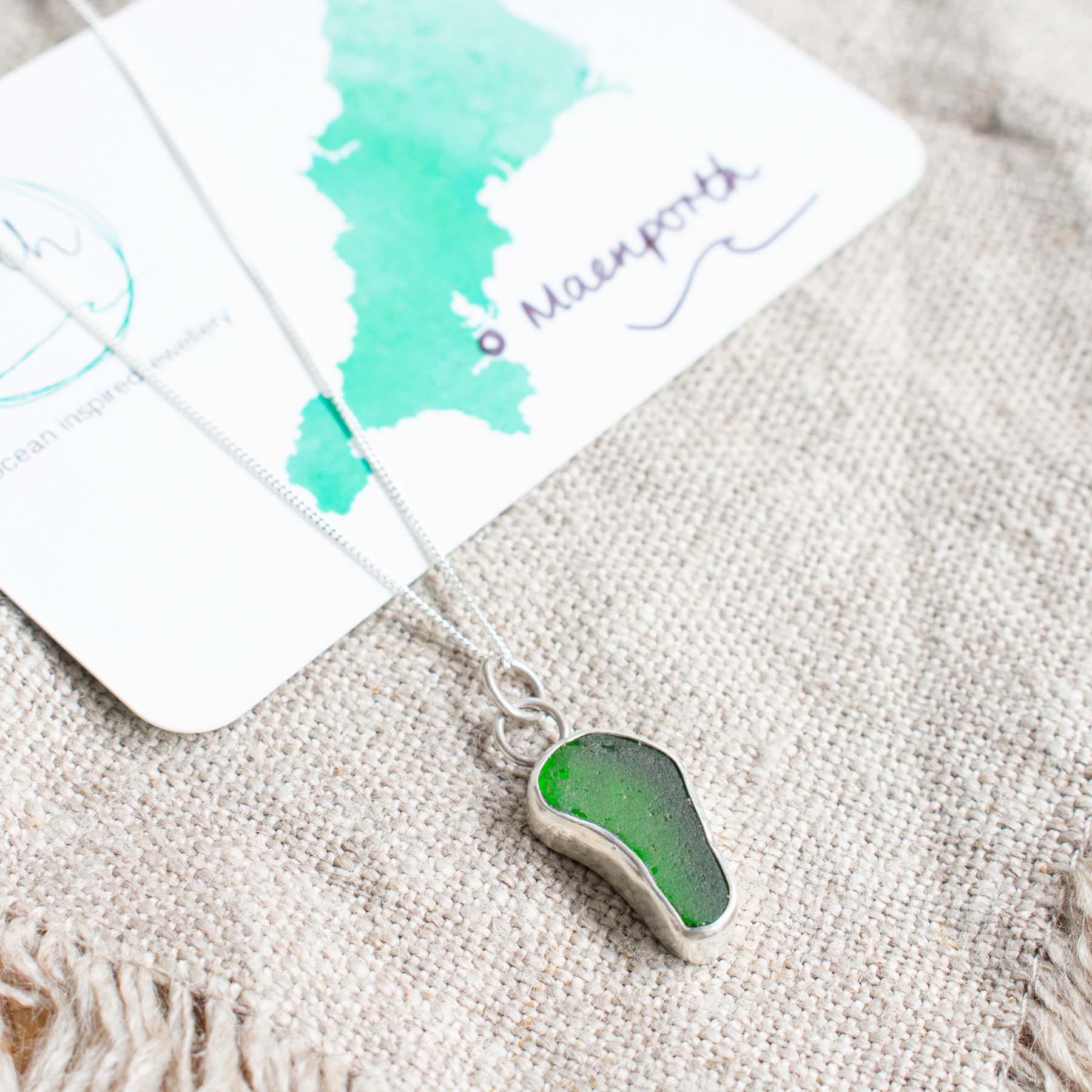 Seaglass Pendant (Emerald Green - Maenporth)