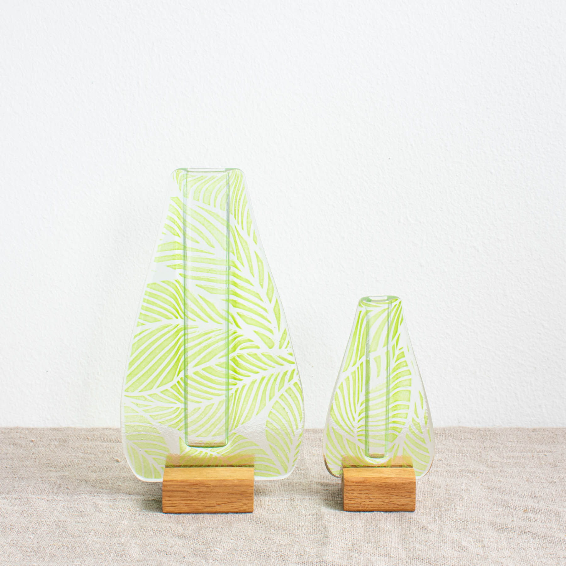 Green Leaf Printed Stem Vase - Image 5
