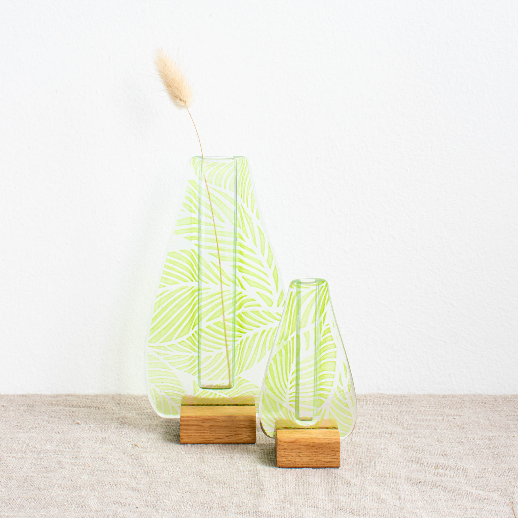 Green Leaf Printed Stem Vase - Image 3